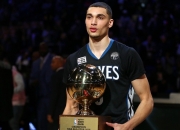 爱游戏在线-逆转之夜，黄鸭组合点燃赛场，印度队绝境重生