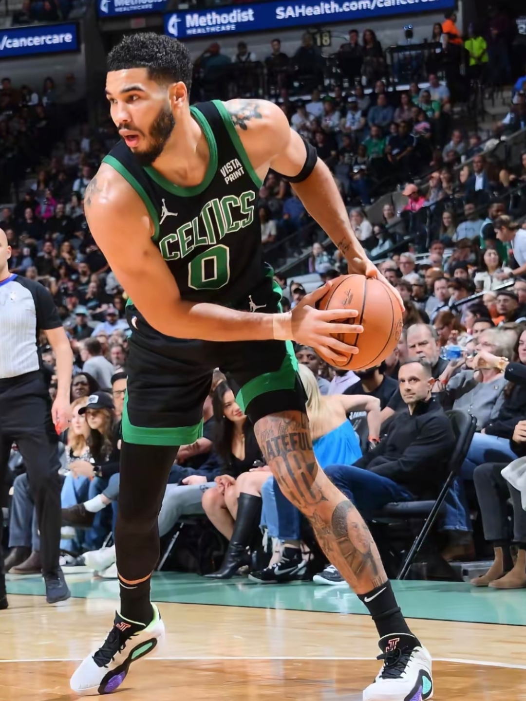 太阳横扫国王,塔图姆惊艳四座 太阳横扫国王,塔图姆惊艳四座