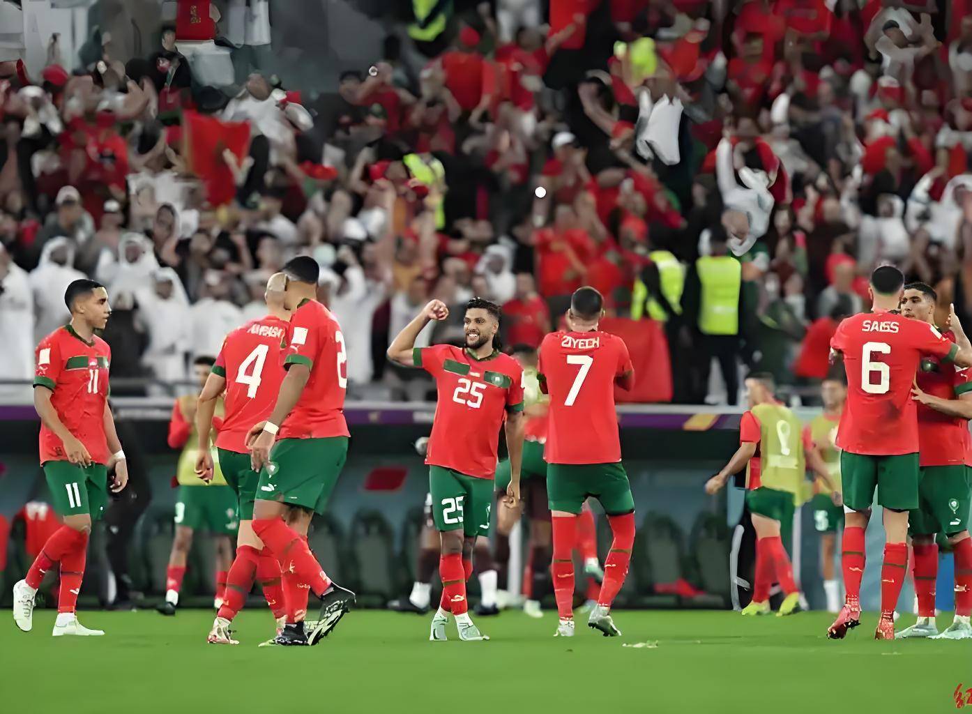 美国逆转摩洛哥，库尔图瓦点燃赛场