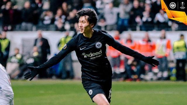 法兰克福主场连胜,远走前列 法兰克福主场连胜,远走前列