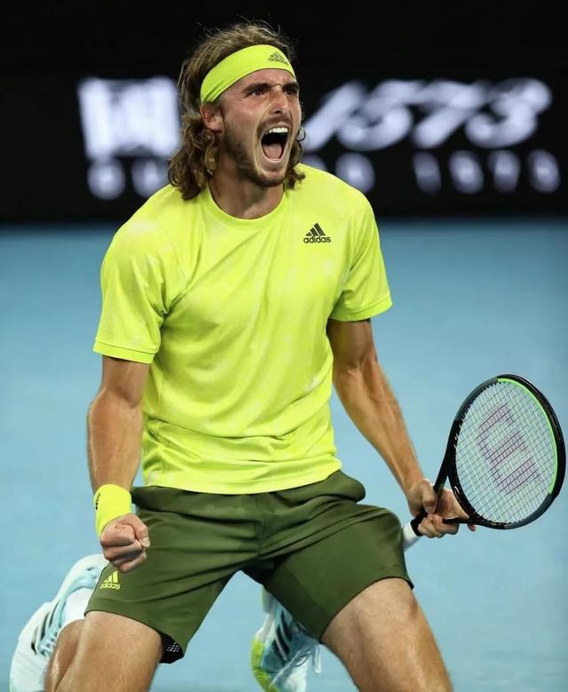 世界网球队绝地反击西班牙网球队，西西帕斯绝境逆转