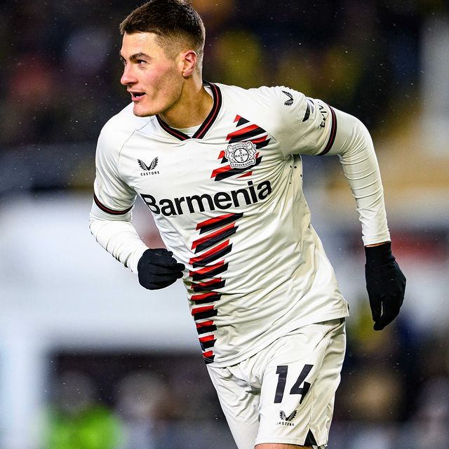 勒沃库森主场告捷，晋级欧战小组赛