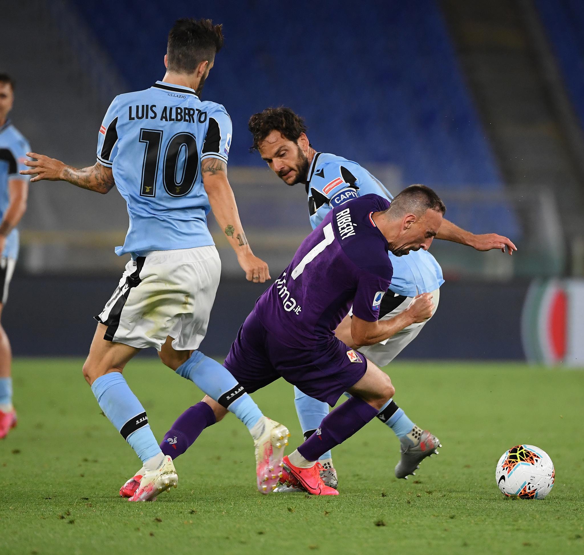 佛罗伦萨实现逆转，取得宝贵胜利