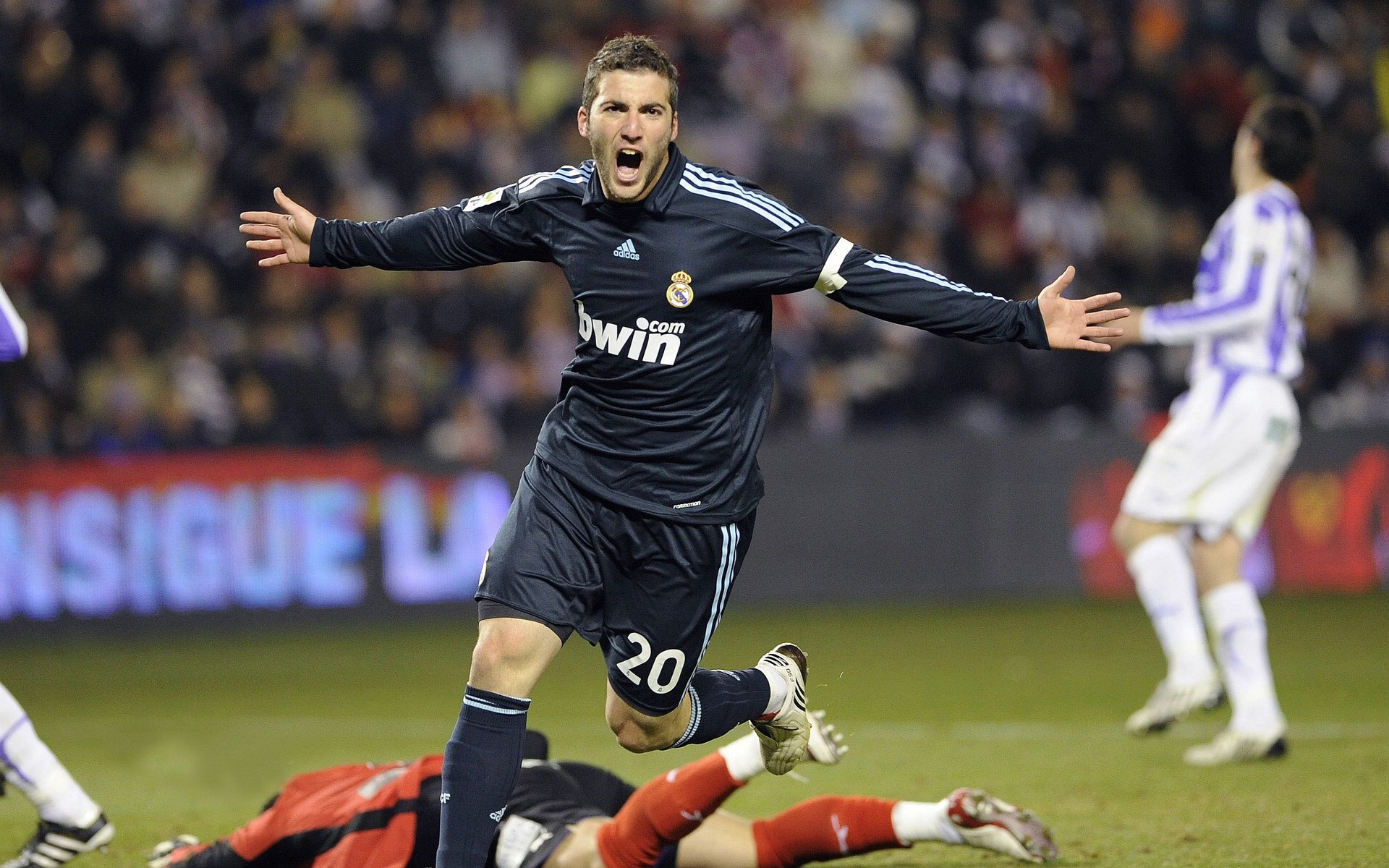 绝境重生,拉梅洛的救赎之夜照亮新疆队胜利之路